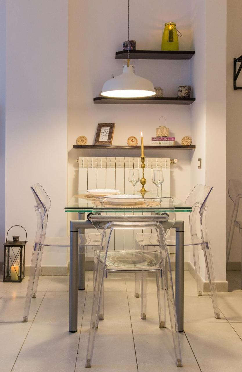 One Love Metropolitan Apartment Bucharest Exterior photo