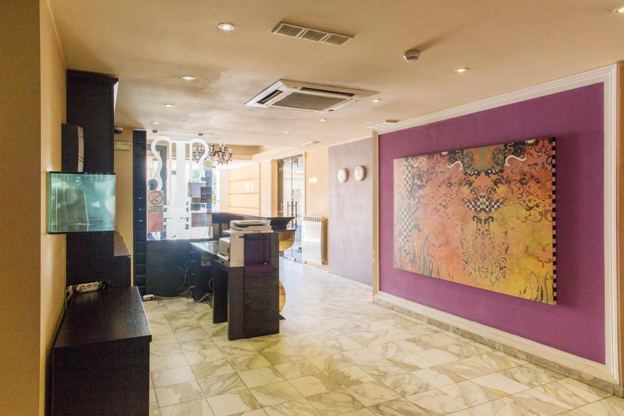 One Love Metropolitan Apartment Bucharest Exterior photo